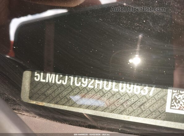 5LMCJ1C92HUL09637 2017 LINCOLN MKC Серебряный Вид подкапотного пространства