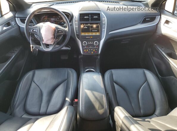5LMCJ1C95HUL49792 2017 LINCOLN MKC Синий Вид панели приборов