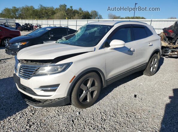5LMCJ1D9XJUL00317 2018 LINCOLN MKC Белый Передняя левая четверть