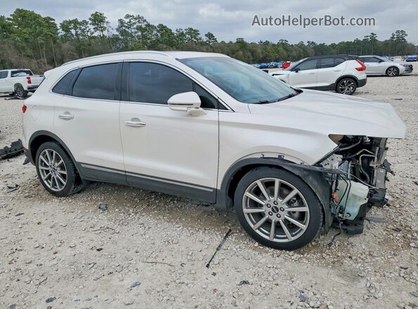5LMCJ3C98KUL00847 2019 LINCOLN MKC Белый Передняя правая четверть