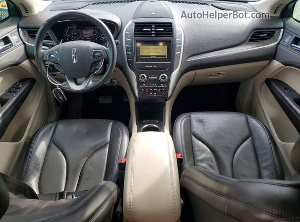 5LMCJ3C98KUL00847 2019 LINCOLN MKC Белый Вид панели приборов