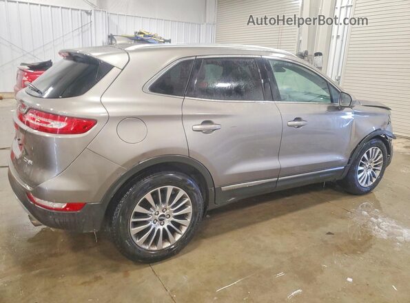 5LMCJ3D92GUJ12654 2016 LINCOLN MKC Желто-коричневый Задняя правая четверть