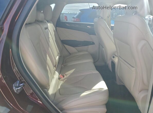 5LMCJ3D96KUL02546 2019 LINCOLN MKC Бордовый Вид задней части салона