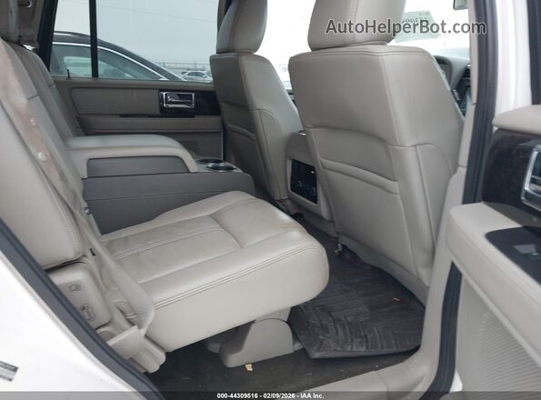 5LMJJ2JT8HEL07669 2017 LINCOLN NAVIGATOR Белый Вид наклейки с VIN-кодом