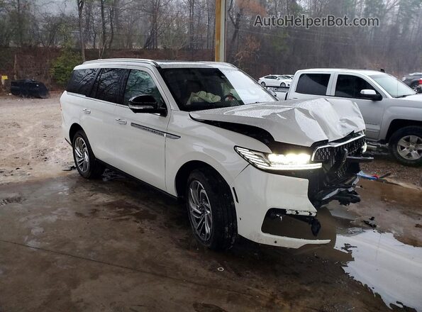 5LMJJ2LG1SEL13191 2025 LINCOLN NAVIGATOR Белый Передняя правая четверть