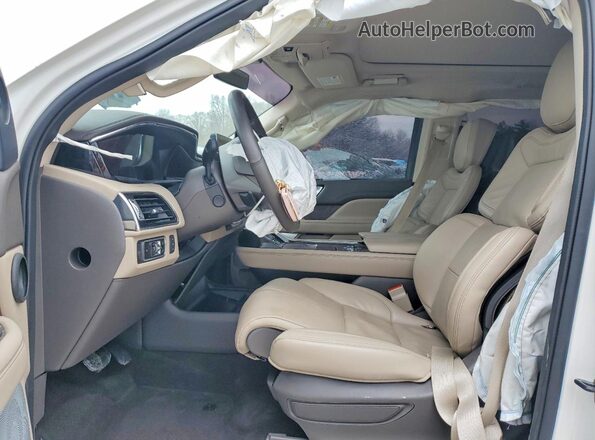 5LMJJ2LG4REL17780 2024 LINCOLN NAVIGATOR White Вид салону спереду