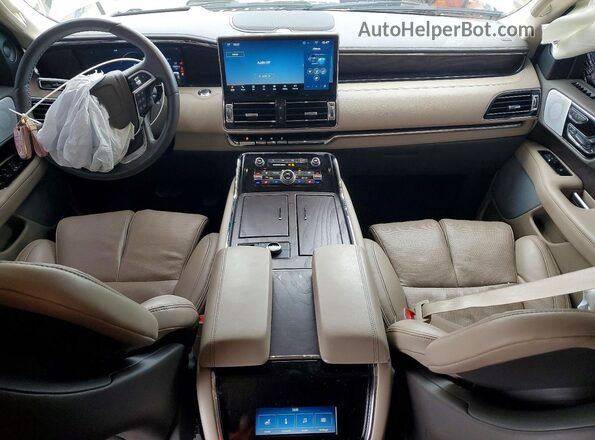 5LMJJ2LG4REL17780 2024 LINCOLN NAVIGATOR White Вид панелі приладів