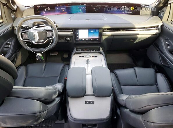 5LMJJ2LG4SEL12200 2025 LINCOLN NAVIGATOR White Widok deski rozdzielczej