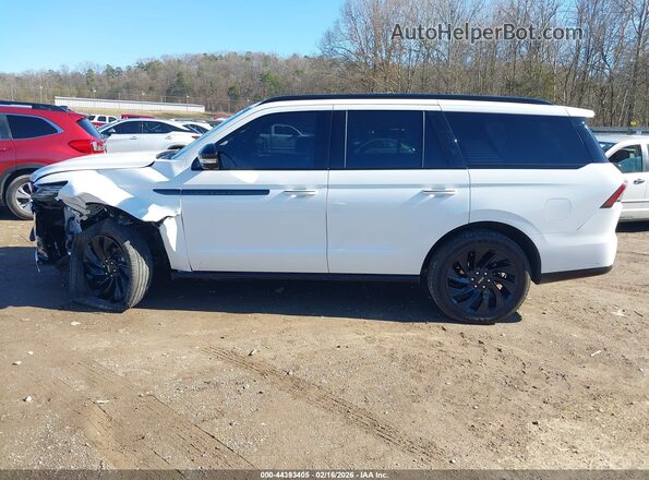 5LMJJ2LG5SEL00959 2025 LINCOLN NAVIGATOR Белый Панорамный вид салона 360°