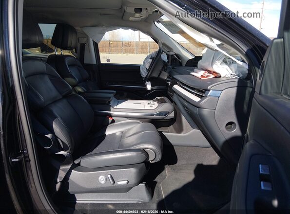 5LMJJ2LG7SEL07735 2025 LINCOLN NAVIGATOR Black Widok wnętrza z przodu