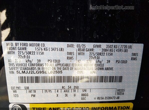 5LMJJ2LG9SEL02505 2025 LINCOLN NAVIGATOR Black Widok komory silnika