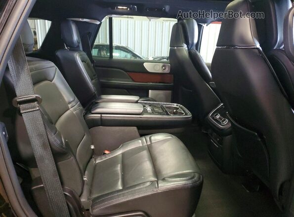 5LMJJ2LT3LEL08220 2020 LINCOLN NAVIGATOR Black Widok wnętrza z tyłu