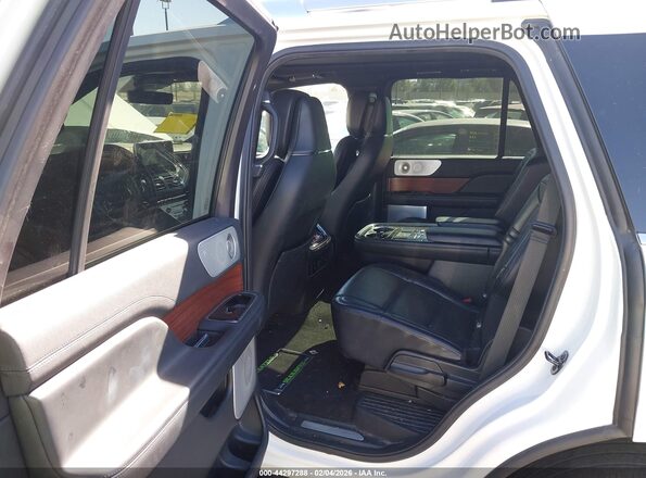 5LMJJ2LT3LEL21274 2020 LINCOLN NAVIGATOR White Widok naklejki z numerem VIN