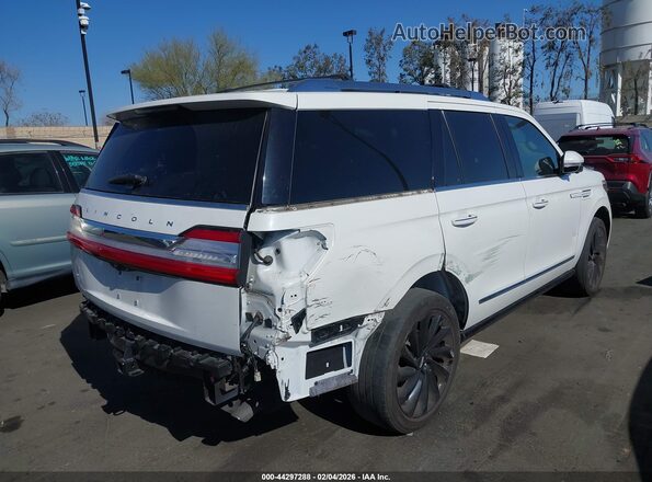 5LMJJ2LT3LEL21274 2020 LINCOLN NAVIGATOR White Widok z przodu
