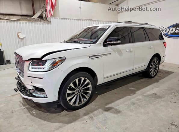 5LMJJ2LT8LEL16605 2020 LINCOLN NAVIGATOR Белый Передняя левая четверть