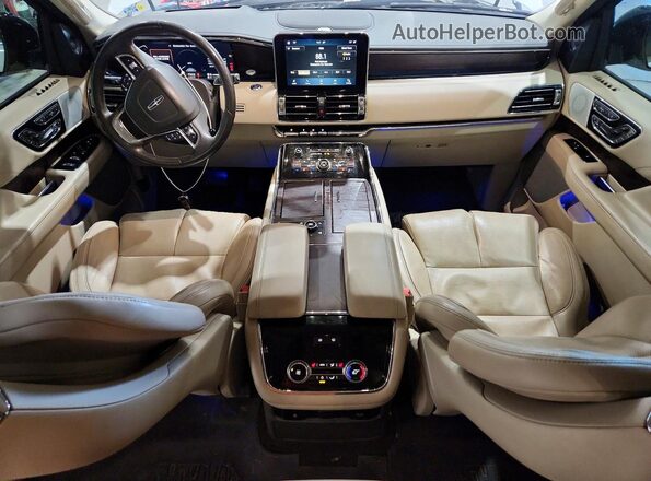 5LMJJ2LT8LEL16605 2020 LINCOLN NAVIGATOR Белый Вид панели приборов