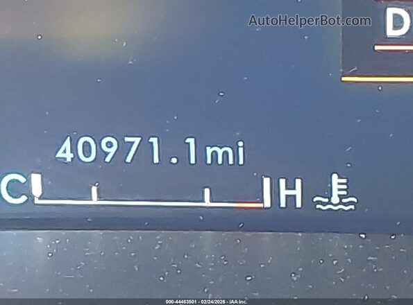 5LMJJ2NG7REL19276 2024 LINCOLN NAVIGATOR Белый 