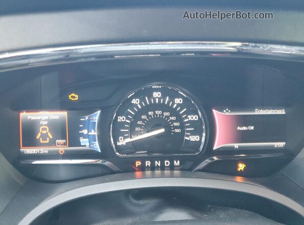 5LMJJ3HT4HEL12962 2017 LINCOLN NAVIGATOR Black Вид щитка приладів