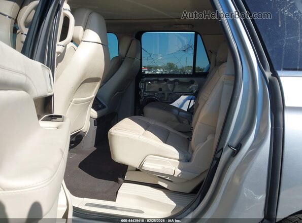 5LMJJ3KT7MEL18239 2021 LINCOLN NAVIGATOR Серебряный Вид наклейки с VIN-кодом