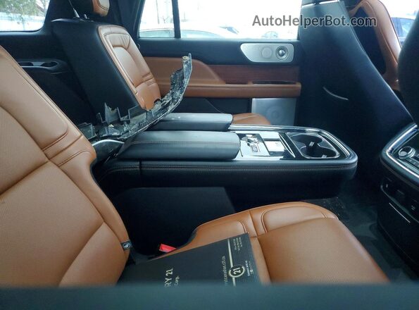 5LMJJ3LT1KEL15770 2019 LINCOLN NAVIGATOR Черный Вид задней части салона
