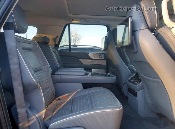5LMJJ3TT8LEL23835 2020 LINCOLN NAVIGATOR Black Widok wnętrza z tyłu
