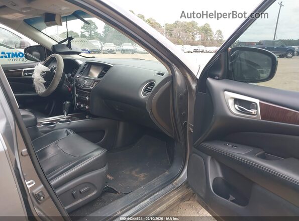 5N1AR2MN3GC615061 2016 NISSAN PATHFINDER Gray Vista interior delantera