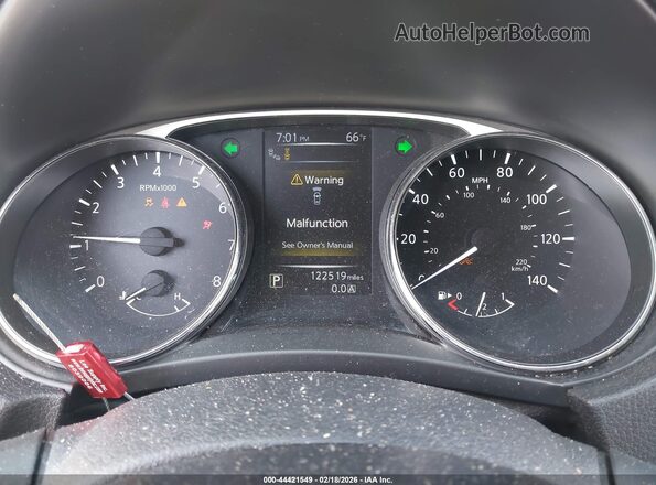 5N1AT2MT1GC863793 2016 NISSAN ROGUE White Widok tylnych siedzeń