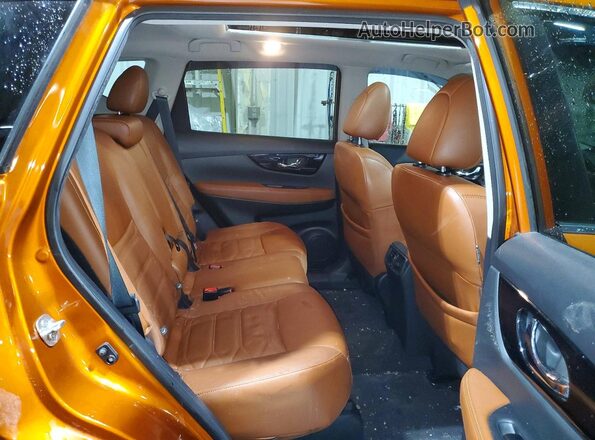 5N1AT2MT2KC727679 2019 NISSAN ROGUE Оранжевый Вид задней части салона