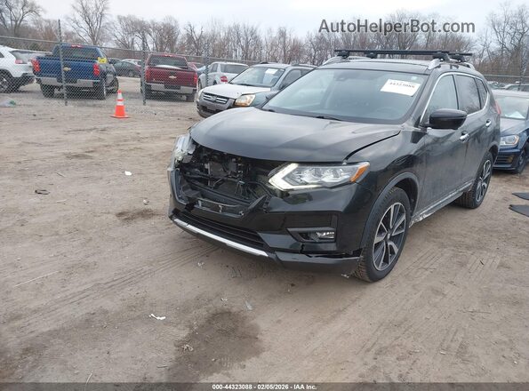 5N1AT2MV2KC709295 2019 NISSAN ROGUE Черный Передняя левая четверть