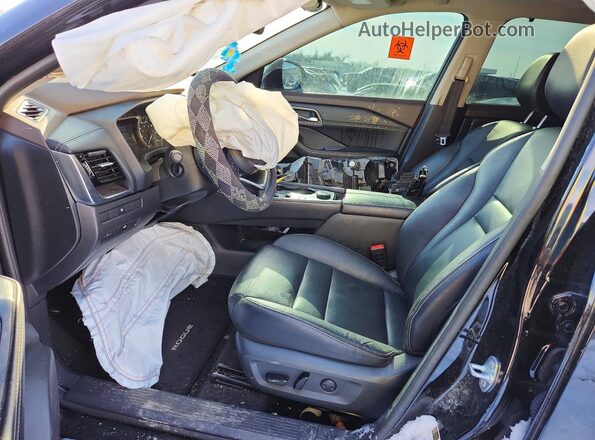 5N1AT3CB2MC722399 2021 NISSAN ROGUE Черный Вид салона спереди