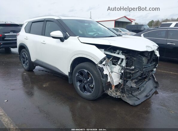 5N1BT3BA4RC733280 2024 NISSAN ROGUE Белый Передняя правая четверть