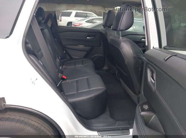 5N1BT3BA4RC733280 2024 NISSAN ROGUE Белый Вид наклейки с VIN-кодом