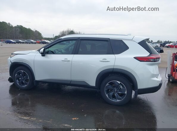 5N1BT3BA4RC733280 2024 NISSAN ROGUE Белый 