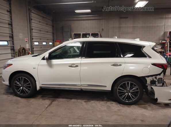 5N1DL0MM4JC507033 2018 INFINITI QX60 White Widok wnętrza z tyłu