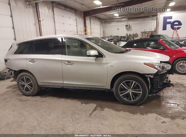 5N1DL0MM6KC556753 2019 INFINITI QX60 Silver Widok wnętrza z tyłu