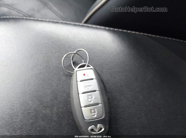 5N1DL0MM8JC530122 2018 INFINITI QX60 Серебряный Вид панели приборов