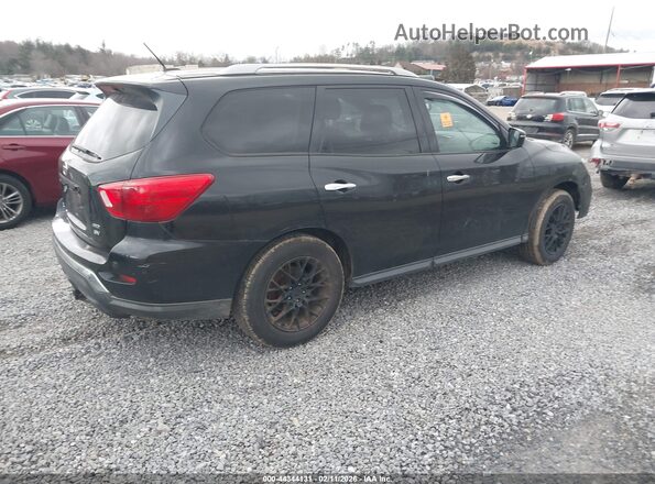 5N1DR2MM1HC656035 2017 NISSAN PATHFINDER Черный Задняя правая четверть