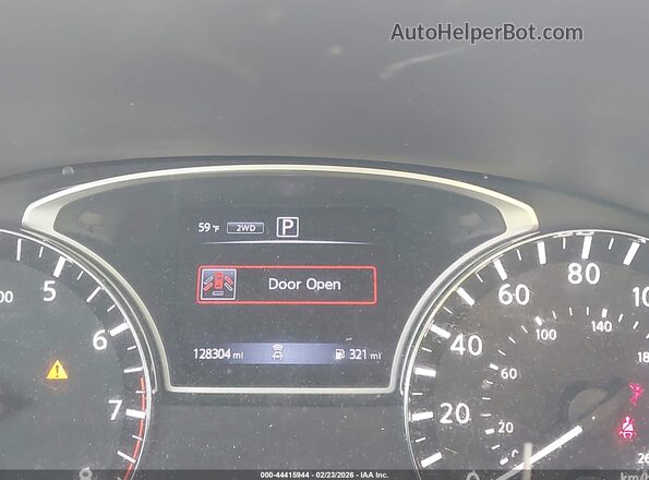 5N1DR2MMXJC632399 2018 NISSAN PATHFINDER Серебряный 