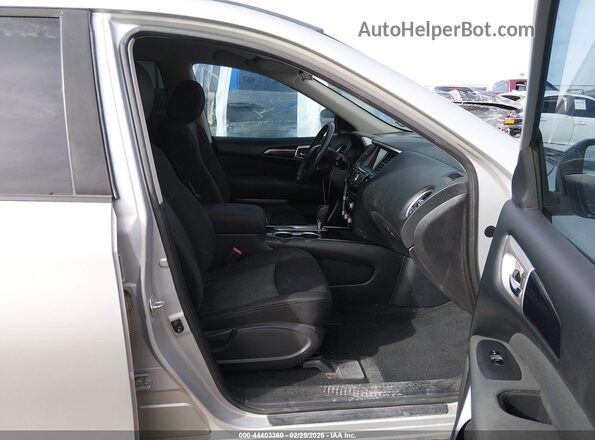 5N1DR2MN5HC608577 2017 NISSAN PATHFINDER Silver Սալոնի դիմացի տեսք