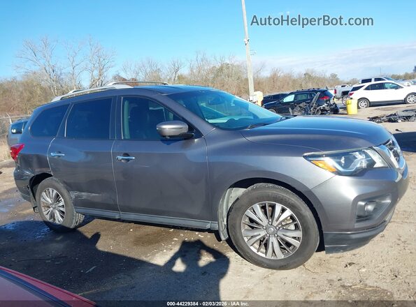 5N1DR2MN6HC632452 2017 NISSAN PATHFINDER Gray Вид задньої частини салону
