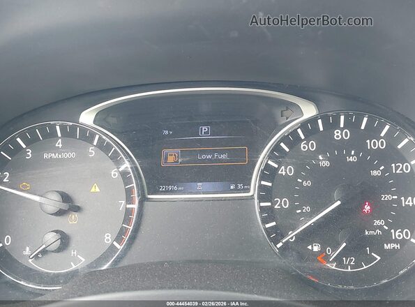 5N1DR2MN6JC629072 2018 NISSAN PATHFINDER Silver Vista de los asientos traseros