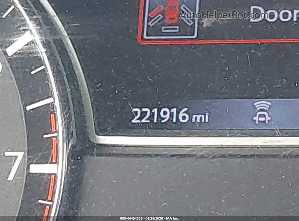 5N1DR2MN6JC629072 2018 NISSAN PATHFINDER Silver 