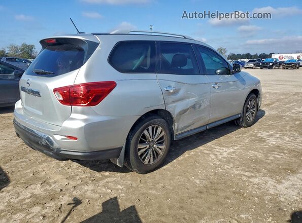 5N1DR2MN8HC670846 2017 NISSAN PATHFINDER Серебряный Задняя правая четверть