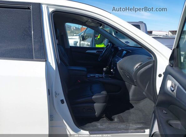 5N1DR2MN9KC618617 2019 NISSAN PATHFINDER Белый Вид салона спереди