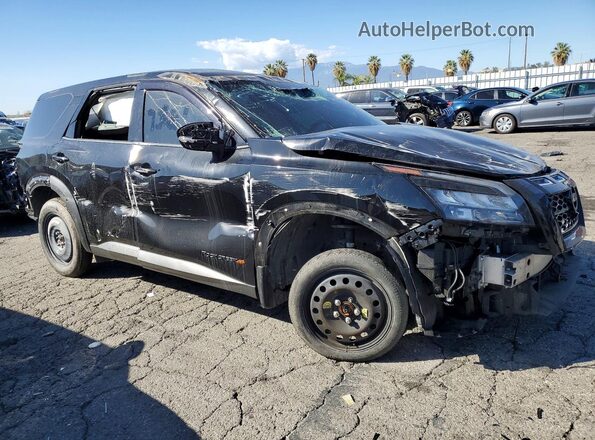 5N1DR3BD4PC262357 2023 NISSAN PATHFINDER Черный Передняя правая четверть