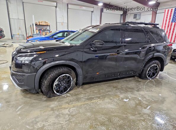 5N1DR3BD5SC268998 2025 NISSAN PATHFINDER Черный Передняя левая четверть