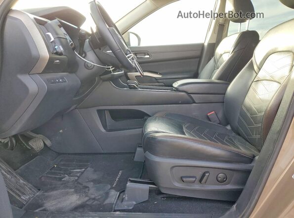 5N1DR3DH0PC219411 2023 NISSAN PATHFINDER Желто-коричневый Вид салона спереди