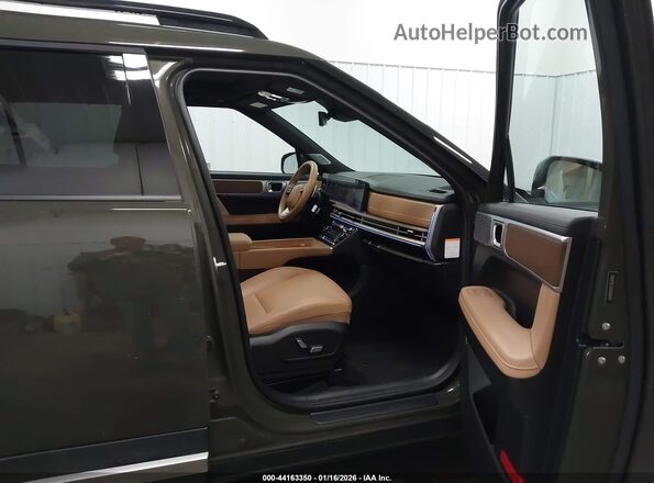 5NMP3DG1XRH004498 2024 HYUNDAI SANTA FE HYBRID Green Widok wnętrza z przodu