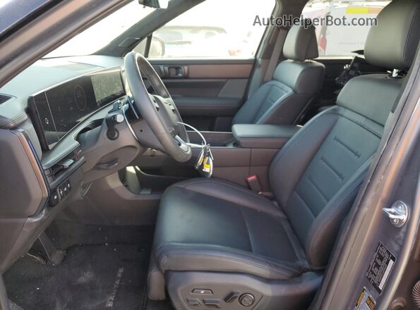 5NMP54GL6SH136028 2025 HYUNDAI SANTA FE CALLIGRAPHY Charcoal Widok wnętrza z przodu