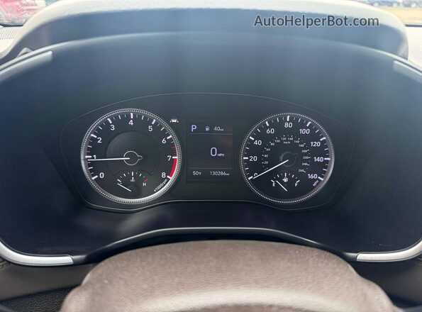 5NMS2CAD2KH124263 2019 HYUNDAI SANTA White Vista del salpicadero